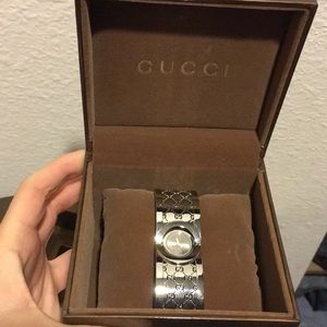 New Gucci watch silver
